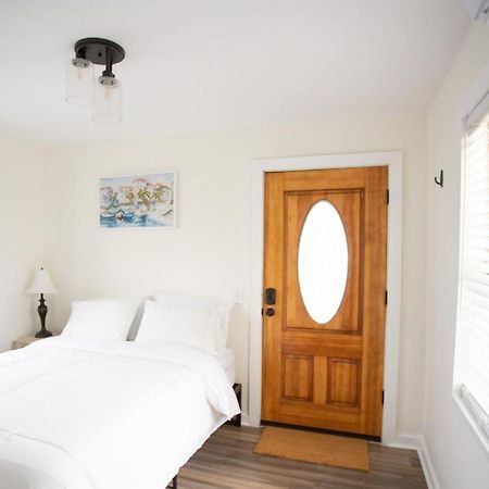 Cozy Studio - Blocks From The Ocean! Jacksonville Beach Buitenkant foto